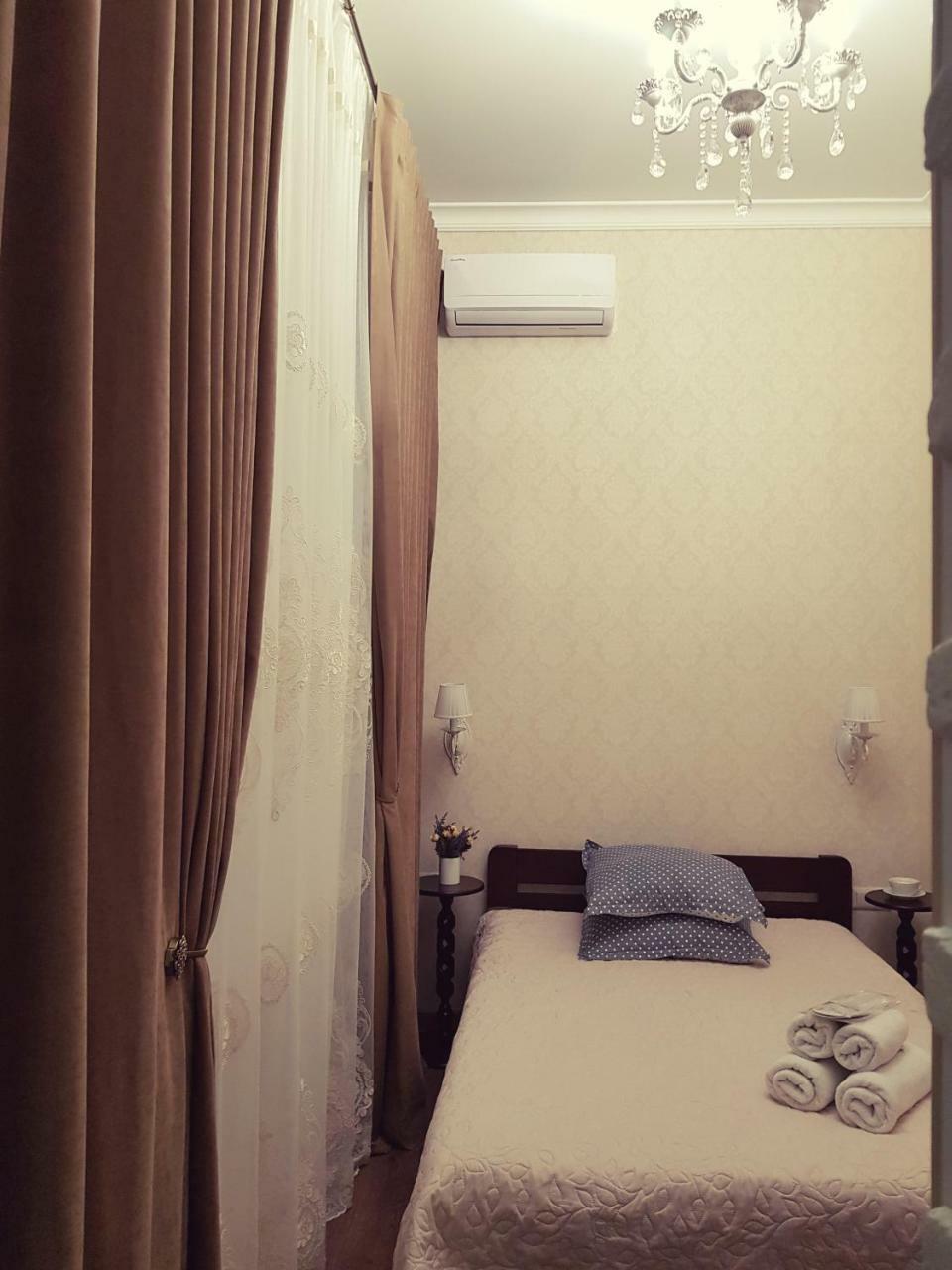 Mini Otel Cozy Patio Odessa Ngoại thất bức ảnh